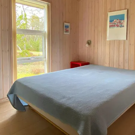 Cozy Summer House With A Large Natural Plot * Ålbæk